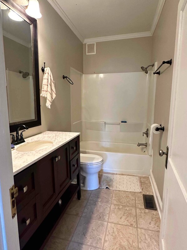 Building Photo - 218 N Main St