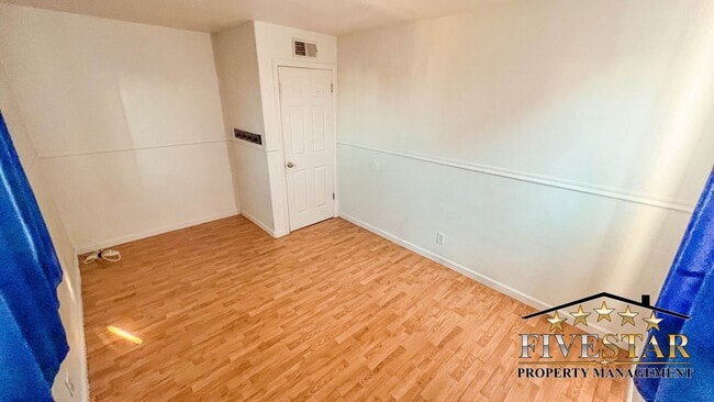 Building Photo - 3311 Camellia Dr