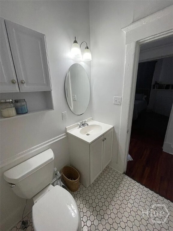 Building Photo - 2206 Barnard St