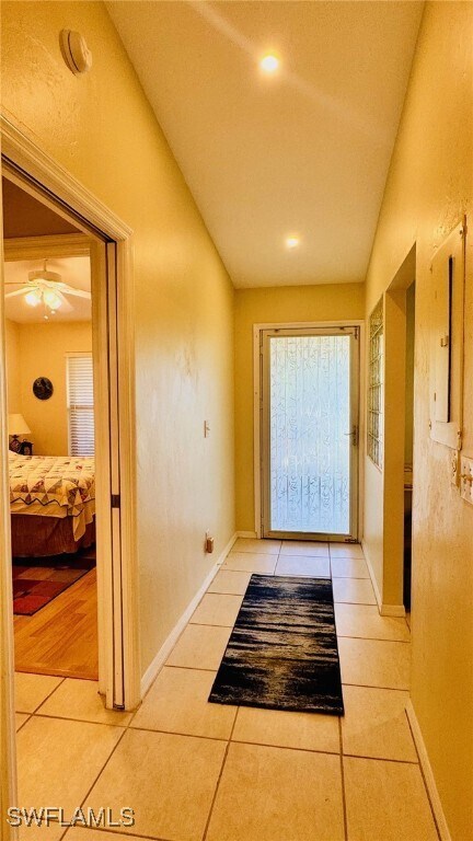 Building Photo - 2024 Pine Isle Ln