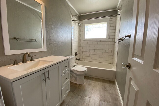 Building Photo - 4511 Scotty Dr