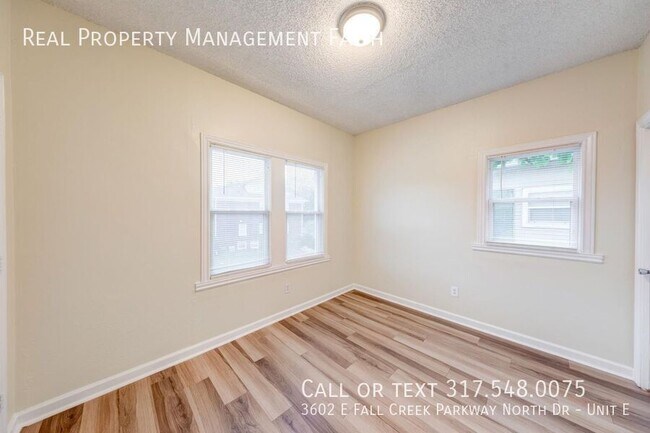 Building Photo - 3602 E Fall Creek Pkwy N Dr