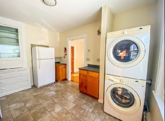 Building Photo - 15 Weston St