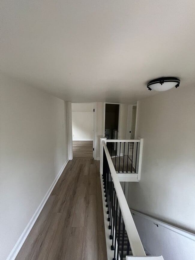 Building Photo - Beautifully Renovated 4-Bedroom Home with ...