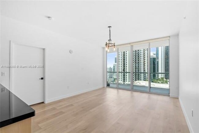 Building Photo - 1111 SW 1st Ave