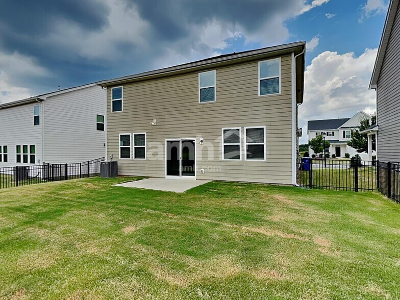 Building Photo - 156 Havenbrook Dr