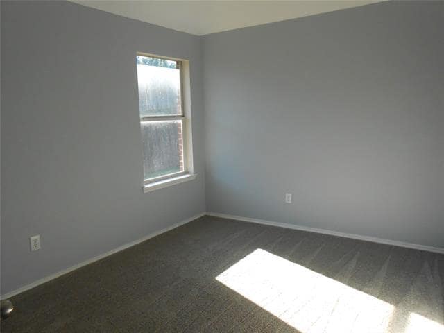 Building Photo - 492 Northbrook Ave