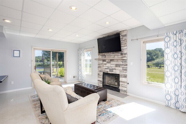 Building Photo - 3071 Park Drive, Brighton, MI 48114 - 4 BR...