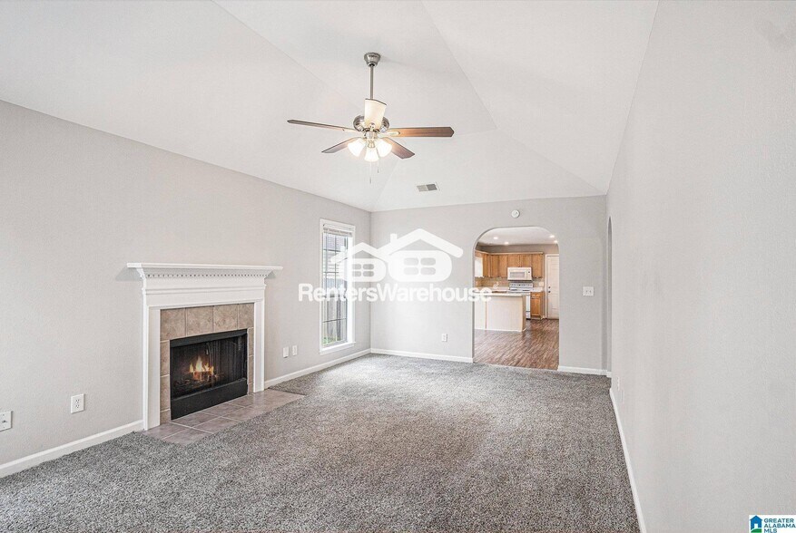 Building Photo - 139 Flagstone Ln