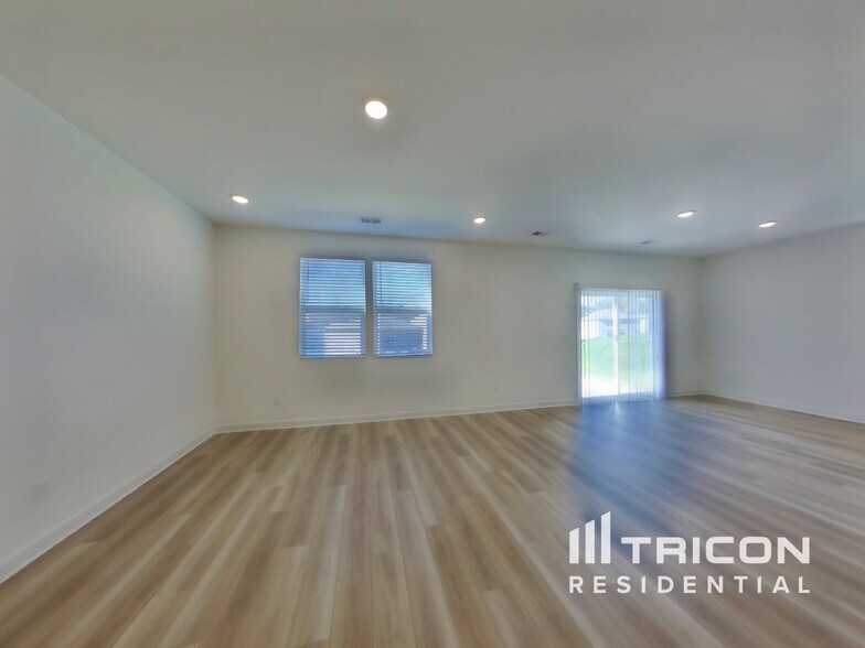 Building Photo - 5308 Carnegie Rd