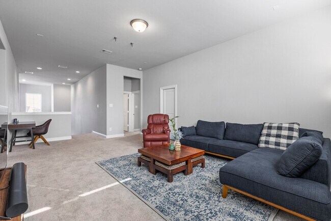 Building Photo - 2311 Pale Star Dr