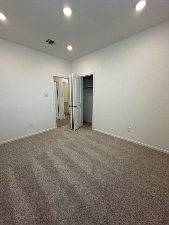 Building Photo - 6306 Orchid Bch Dr