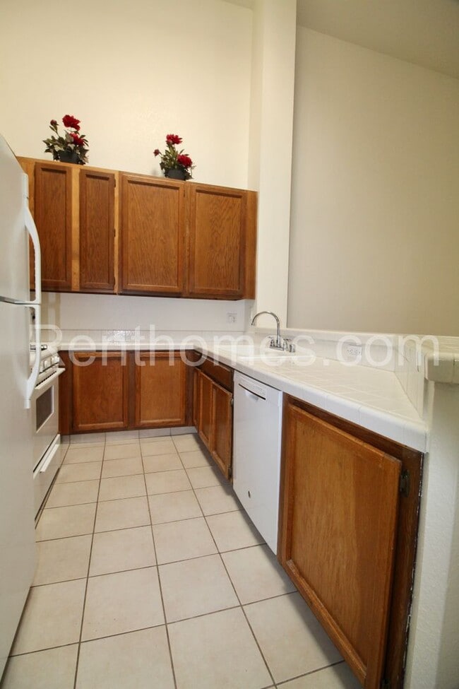 Building Photo - 9916 Scripps Westview Wy