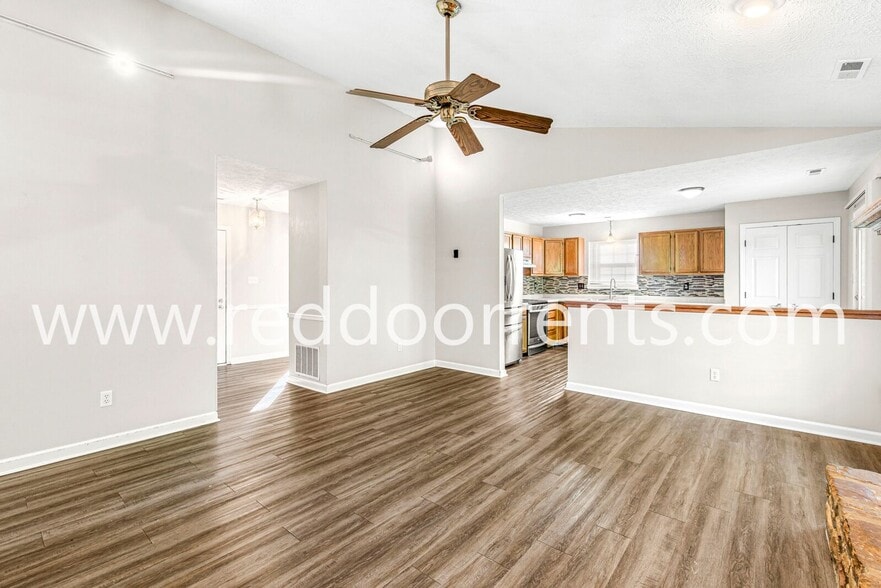 Building Photo - 7610 Chris Anne Dr