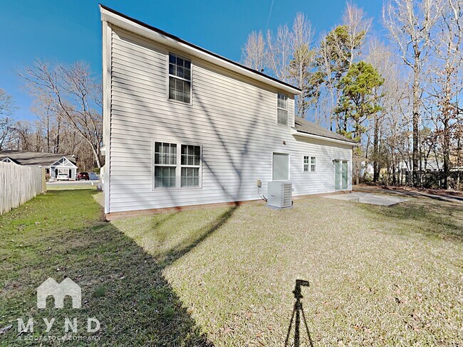 Building Photo - 7515 Pence Pond Ln