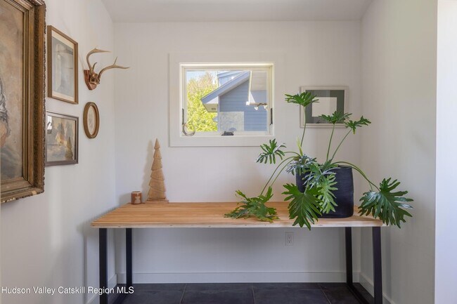 Building Photo - 4599 NY-212