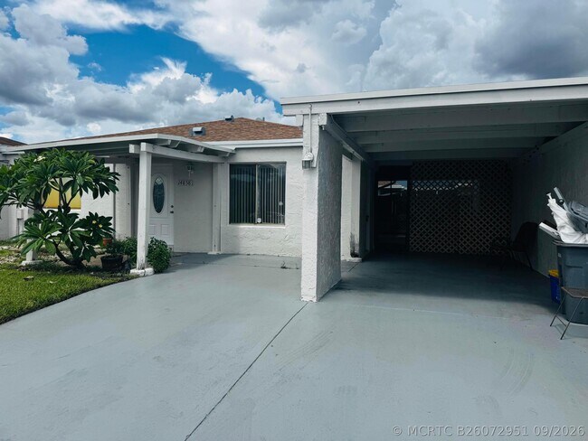 Building Photo - 14858 Wildflower Ln