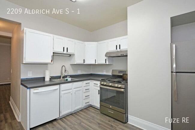 Building Photo - 2209 Aldrich Ave S