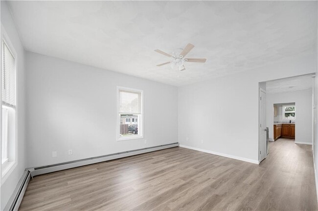 Building Photo - 117 Englewood Ave