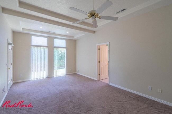 Building Photo - Comfortable 3-bedroom Home. Small Dog Frie...