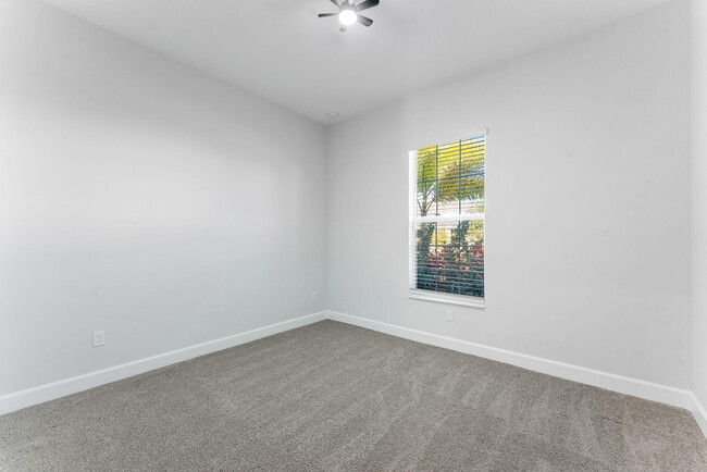 Building Photo - 5747 Shr Pne Pl