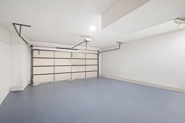 Building Photo - Move-In-Ready Townhome-Style Unit in Chula Vista!