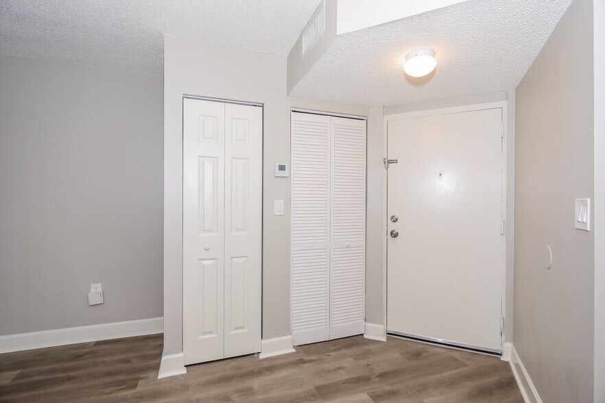 Building Photo - 8205 SW 152nd Ave