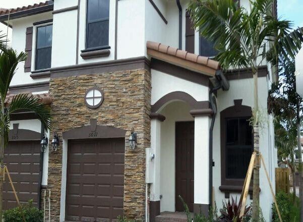 Primary Photo - 5011 Lily Way