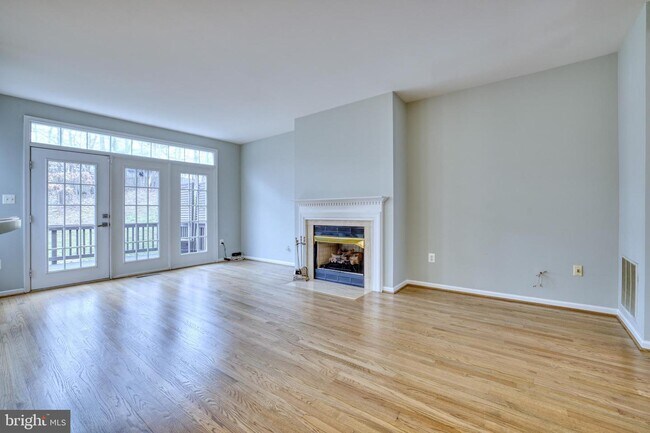 Building Photo - 5742 Governors Pond Cir