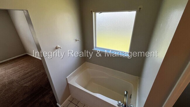 Building Photo - 3 Bed/ 2 Bath in Green Cove Springs