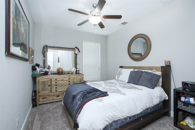 Building Photo - 13627 Tangle Branch Dr