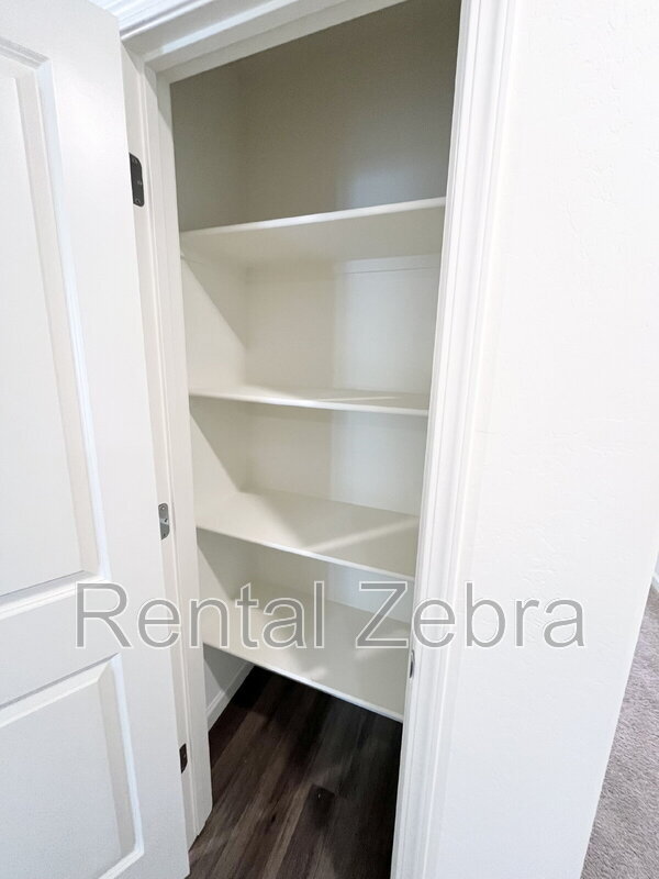 Building Photo - 4064 Cinnabar Ct
