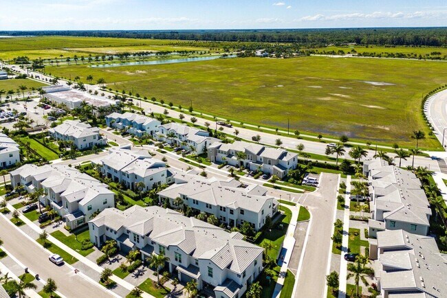 Building Photo - 5160 Willow Crk Dr