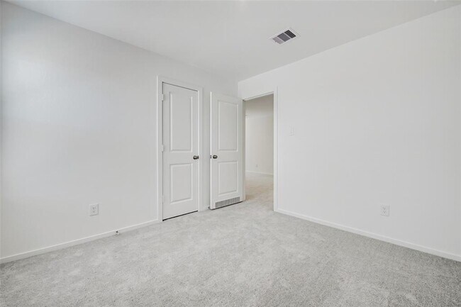 Building Photo - 28907 Rustic Windmill Wy