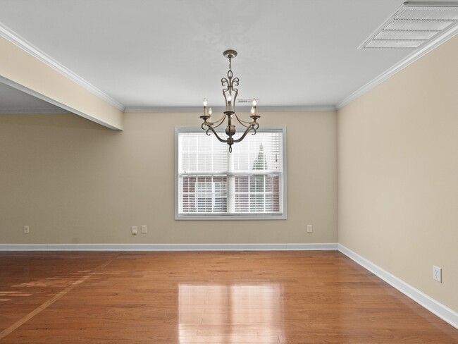 Building Photo - 4807 Creston Ct SE