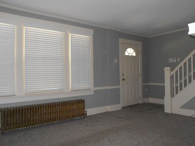 Building Photo - 615 Greendale Ave