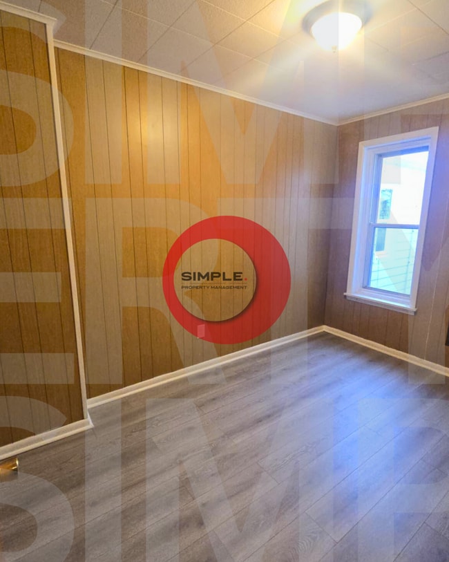 Building Photo - 5 Bedroom 1.5 bath house