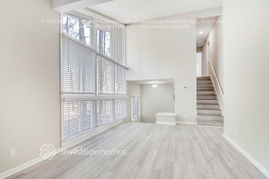 Building Photo - 16 Sunrise Pl