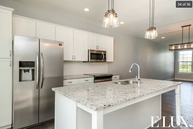 Building Photo - 15845 Foster St