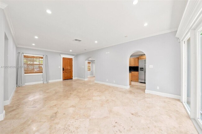 Building Photo - 2301 Tequesta Ln