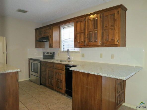 Building Photo - 5809 Hollytree-