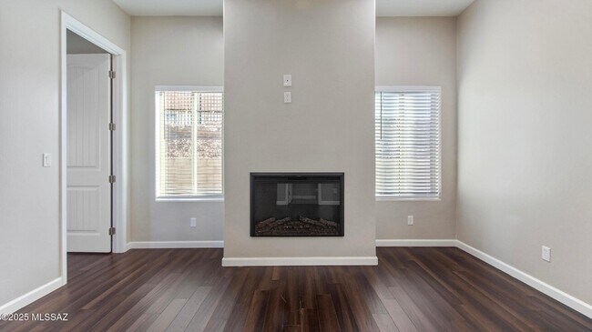 Building Photo - 1251 Avenida Gandara
