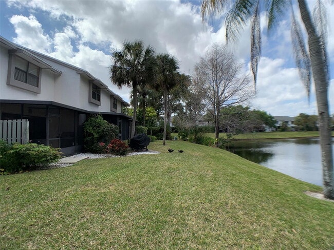 Building Photo - 3453 Carambola Cir
