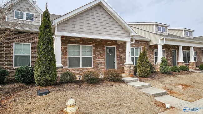 Building Photo - 403 Edgebrook Dr