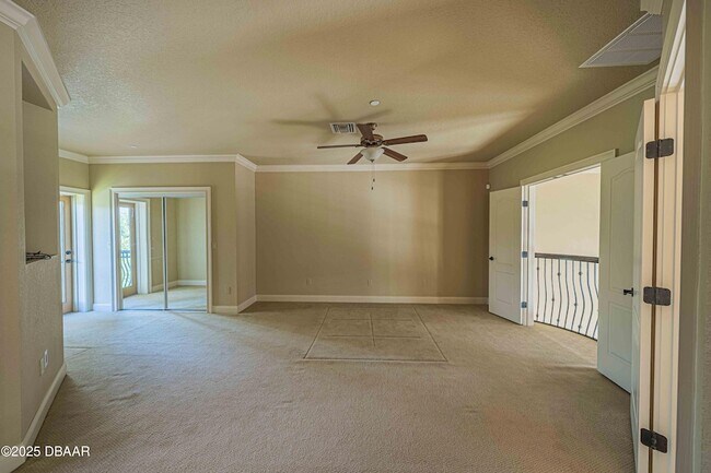 Building Photo - 5090 Riverside Dr