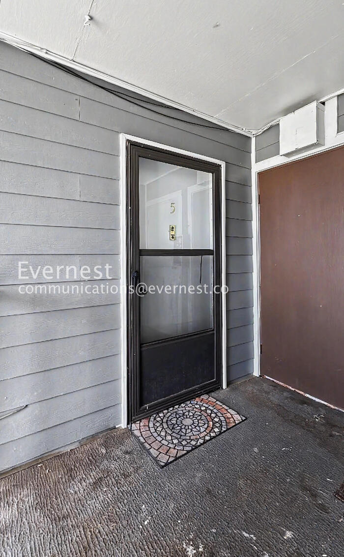 Building Photo - 16359 W 10th Ave