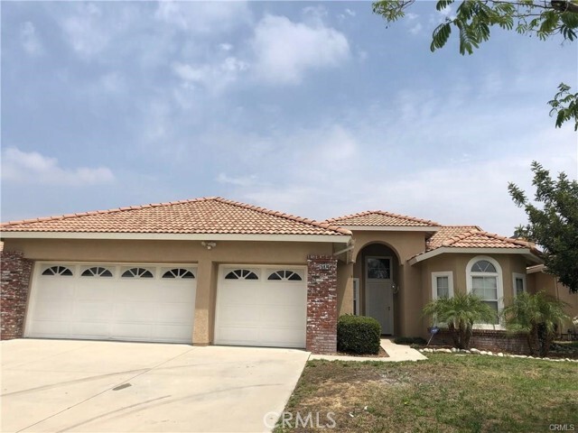 Primary Photo - 15974 Sunburst Dr