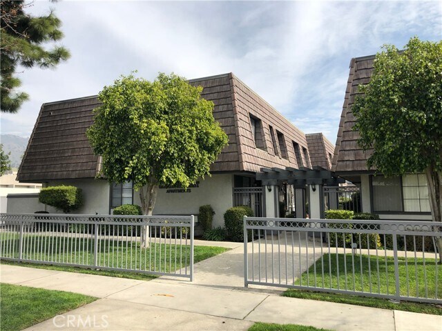 Primary Photo - 430 Sellers St