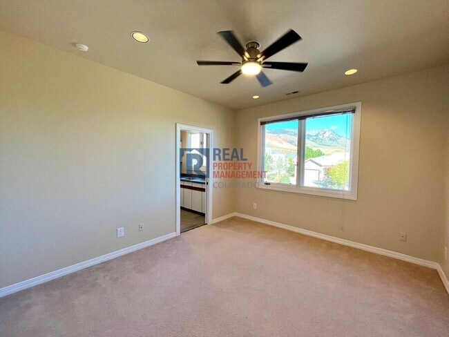 Building Photo - 2645 Rossmere St