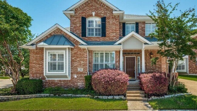 Building Photo - 452 Richmond St